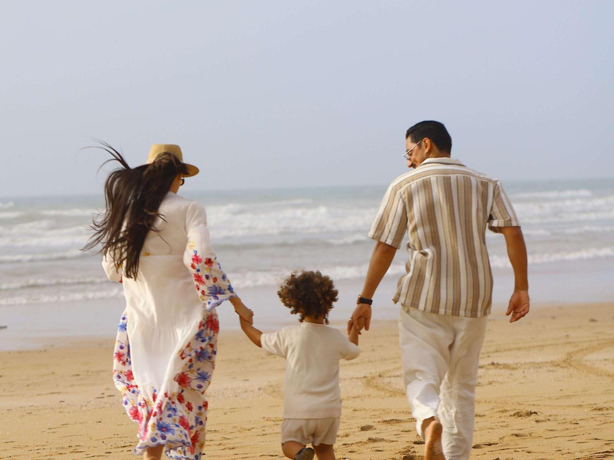 Pullman Mazagan Royal Golf & Spa El Jadida Luaran gambar A family on the beach